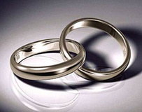 ازدواج ایرانیان مقیم خارج از کشور تابع کدام قانون است؟